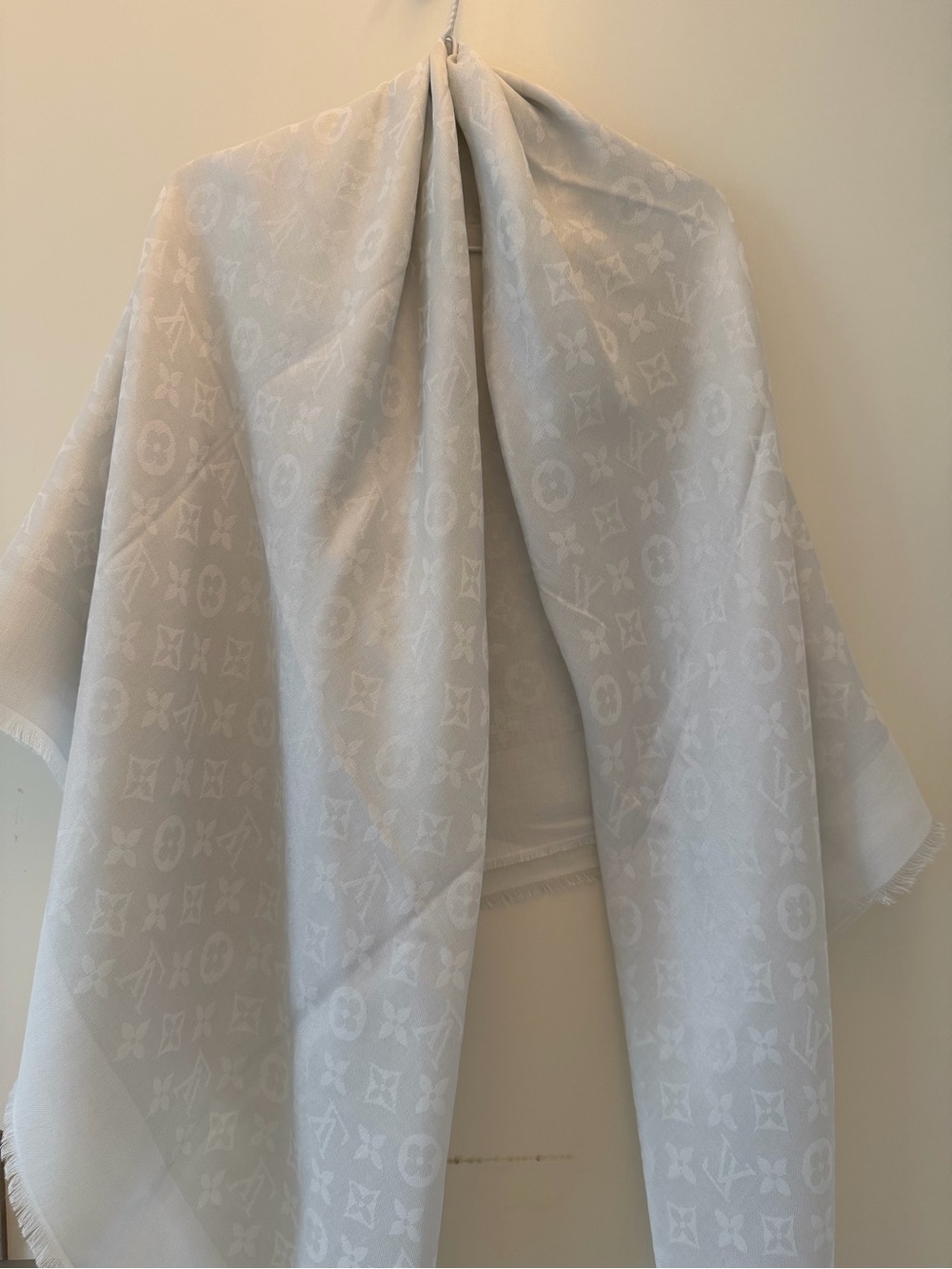LV Monogram Square Scarf silver grey Big Square 150x150 cm